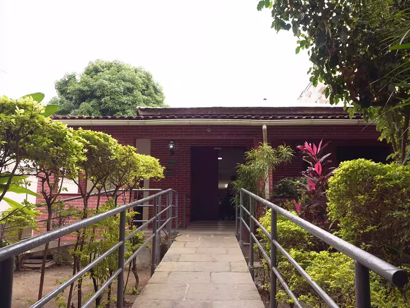Casa Riachuelo com espaço arborizado