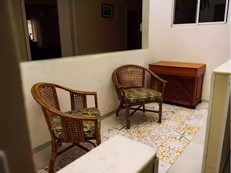 Cadeiras e acomodações da Casa Riachuelo